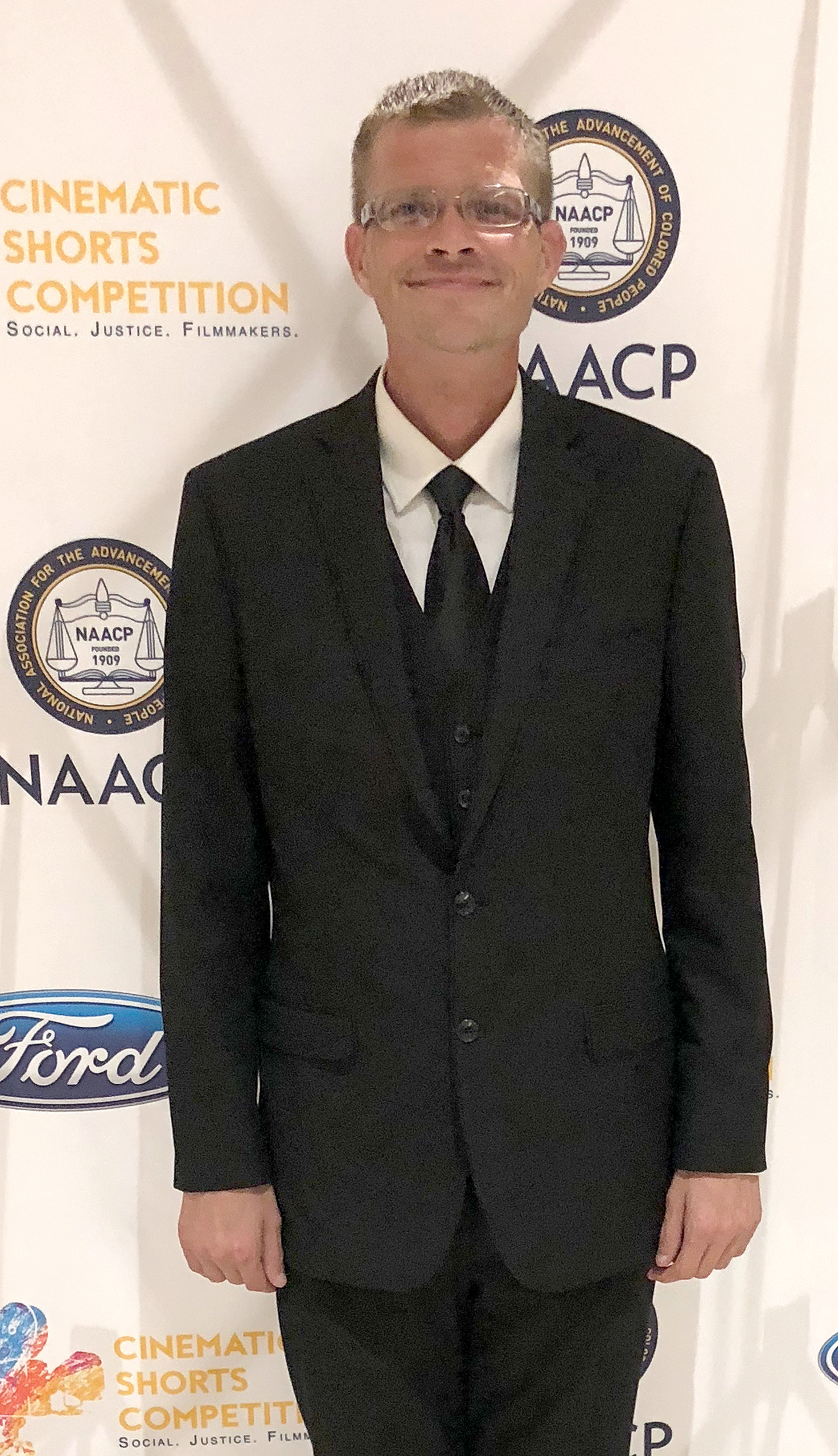 Daniel in suit_Updated